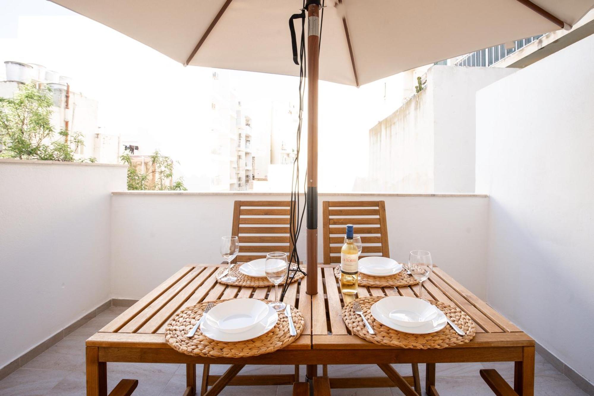 Brand New 2 Bed 2 Bath Apartment In Sliema By The Sea Εξωτερικό φωτογραφία